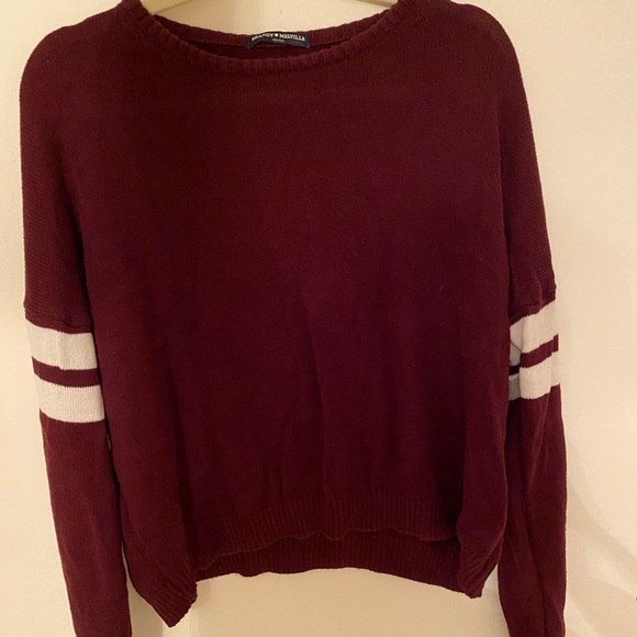 Brandy Melville Sweaters - Brandy Melville Burgundy Sweater